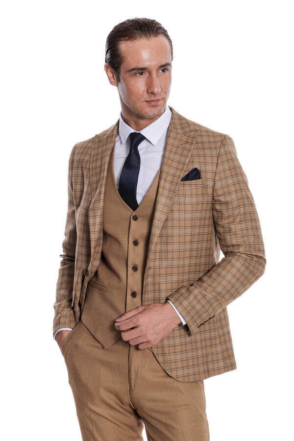 Checked Slim Fit Tan Men Suit
