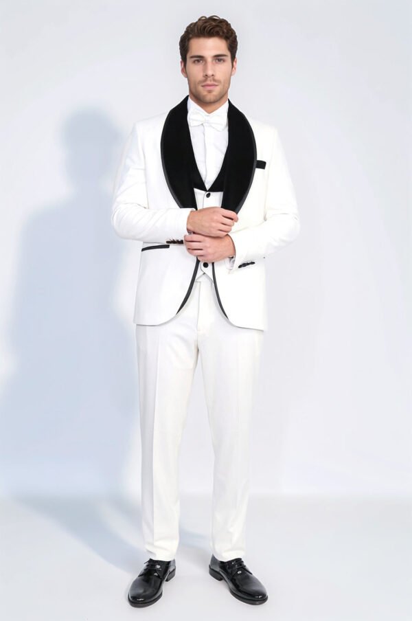 Classic Velvet Lapel White Tuxedo Sui