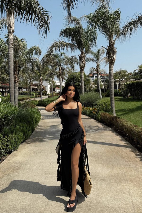 EYY Women Black Astrid Slit Long Dress