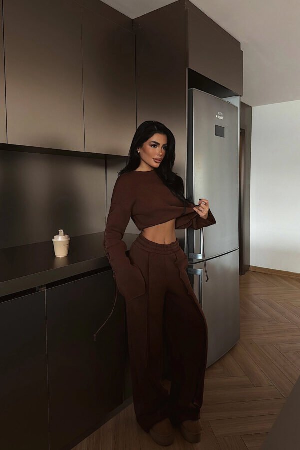 EYY Women Brown Stitched Detail Suit